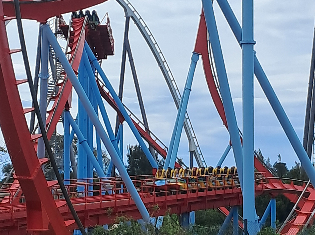 冒险港乐园-萨洛必去景点