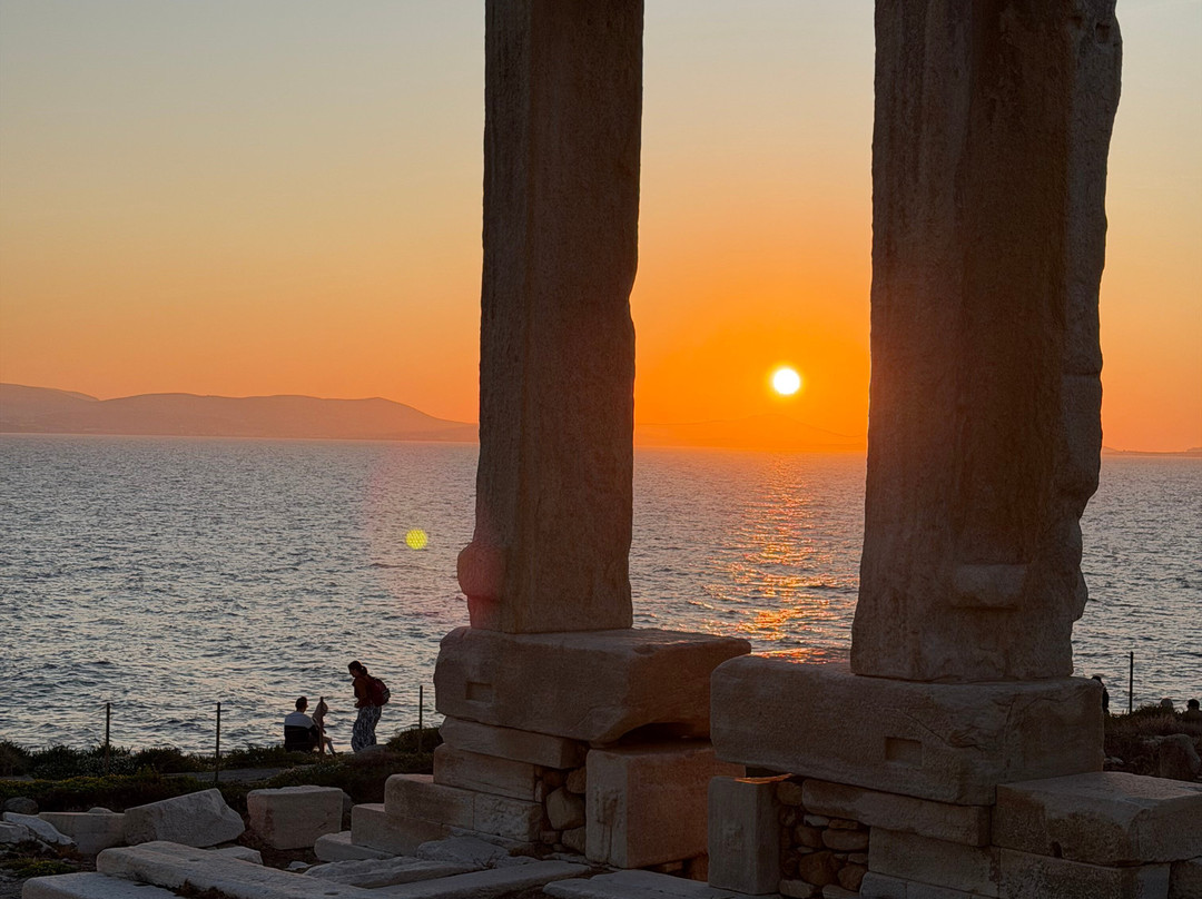 洞穴套房酒店主图