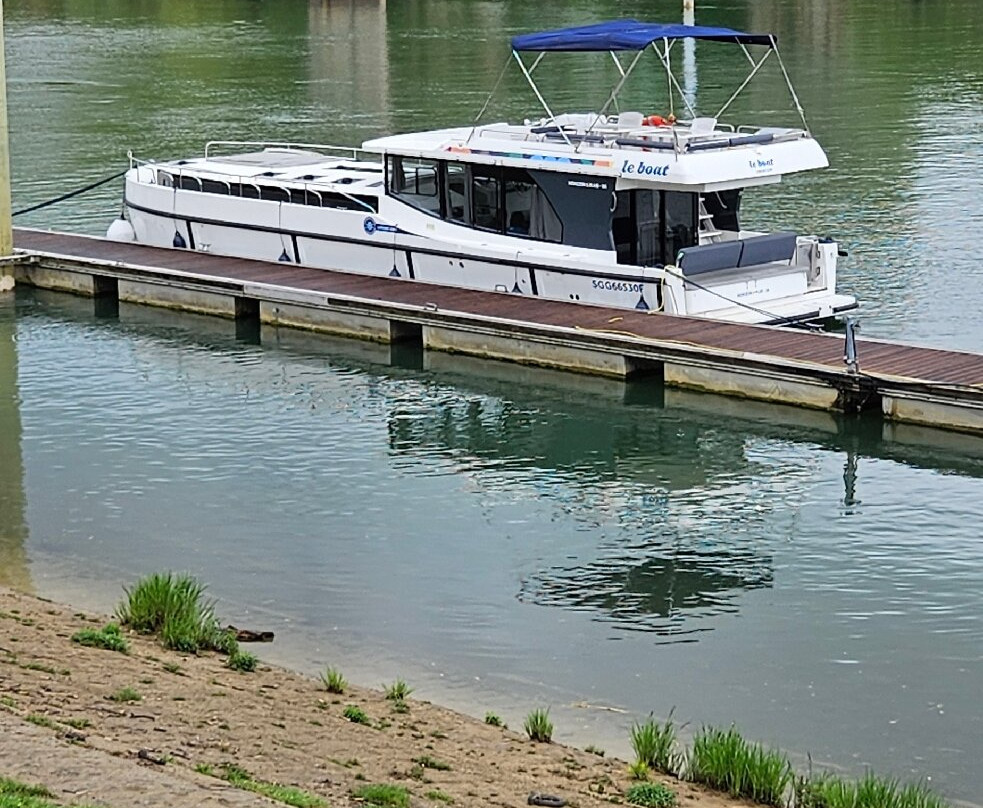 Le Boat - Branges-Branges必去景点