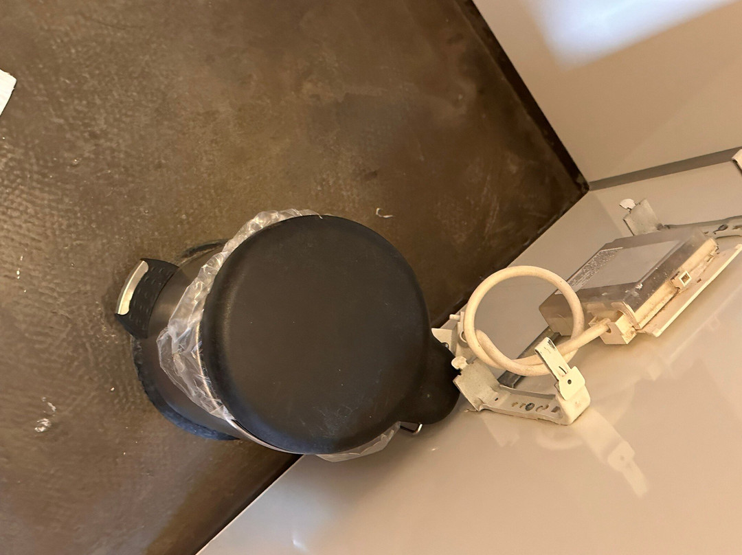 斯米尔拉柏格酒店主图