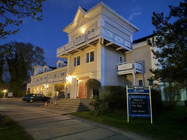 芮斯登兹酒店-旅行者