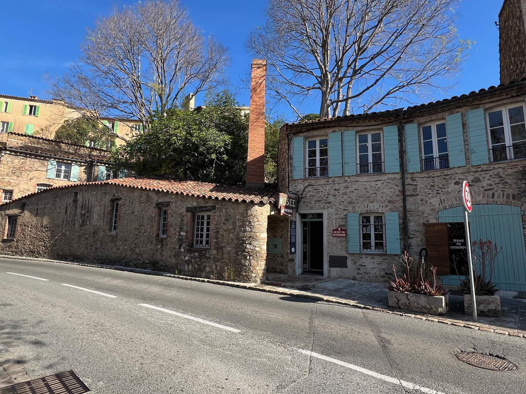 Musée Du Patrimoine-格里莫必去景点