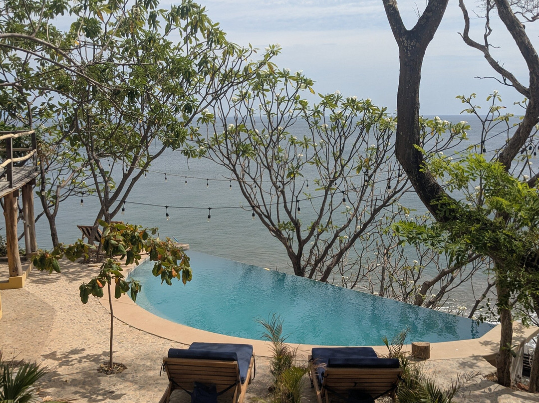 Costa Dulce Beach Hotel & Retreat Center主图