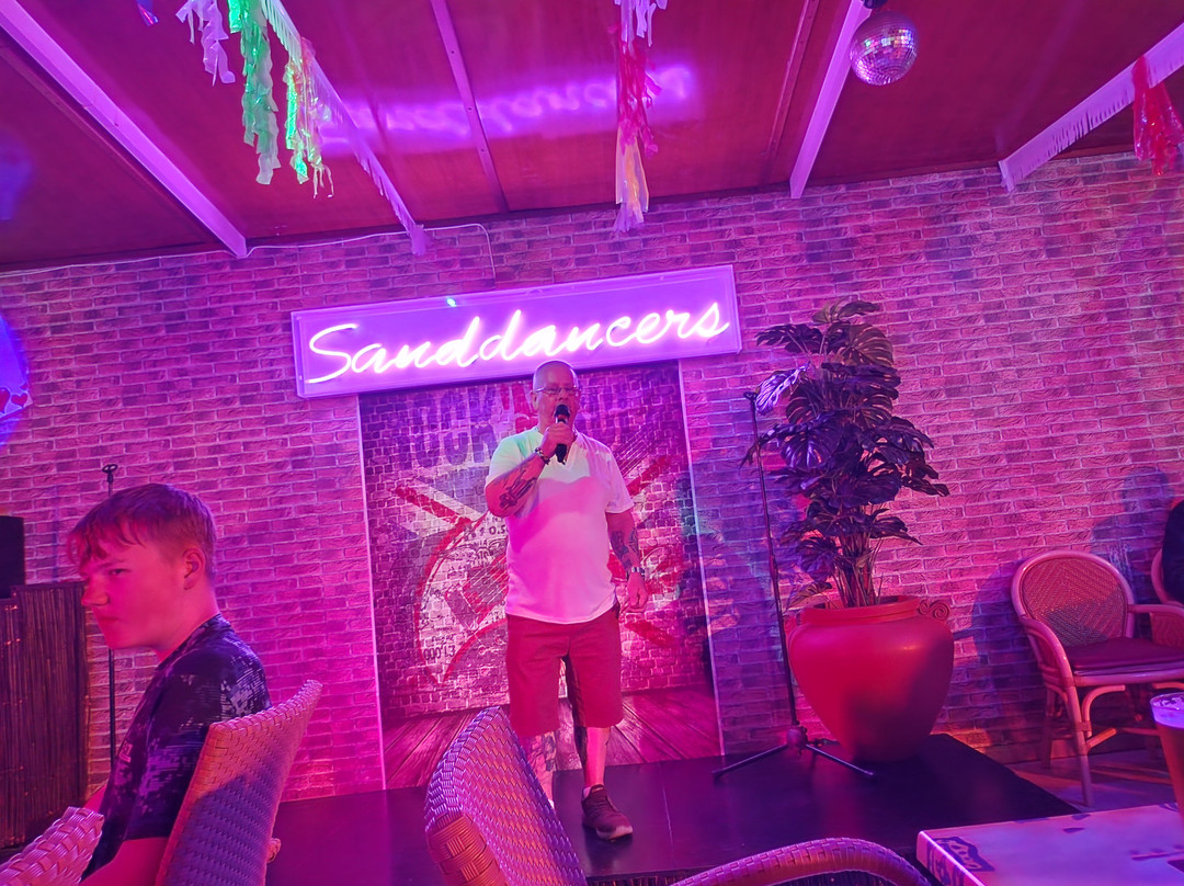 Sanddancers Bar-Son Servera必去景点