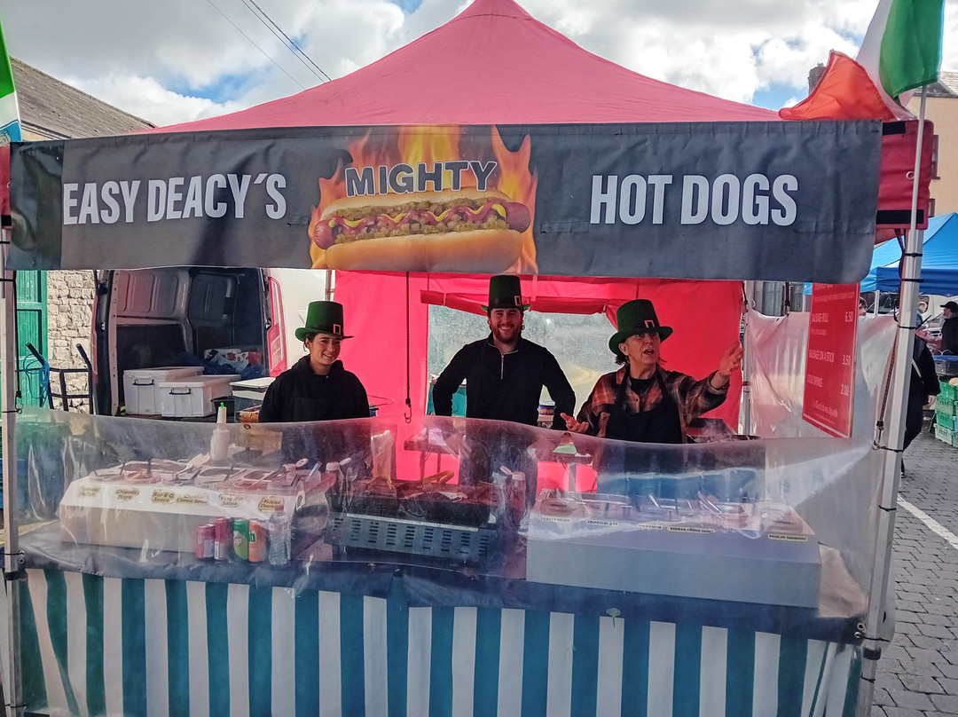 Easy Deacy's Hot Dogs