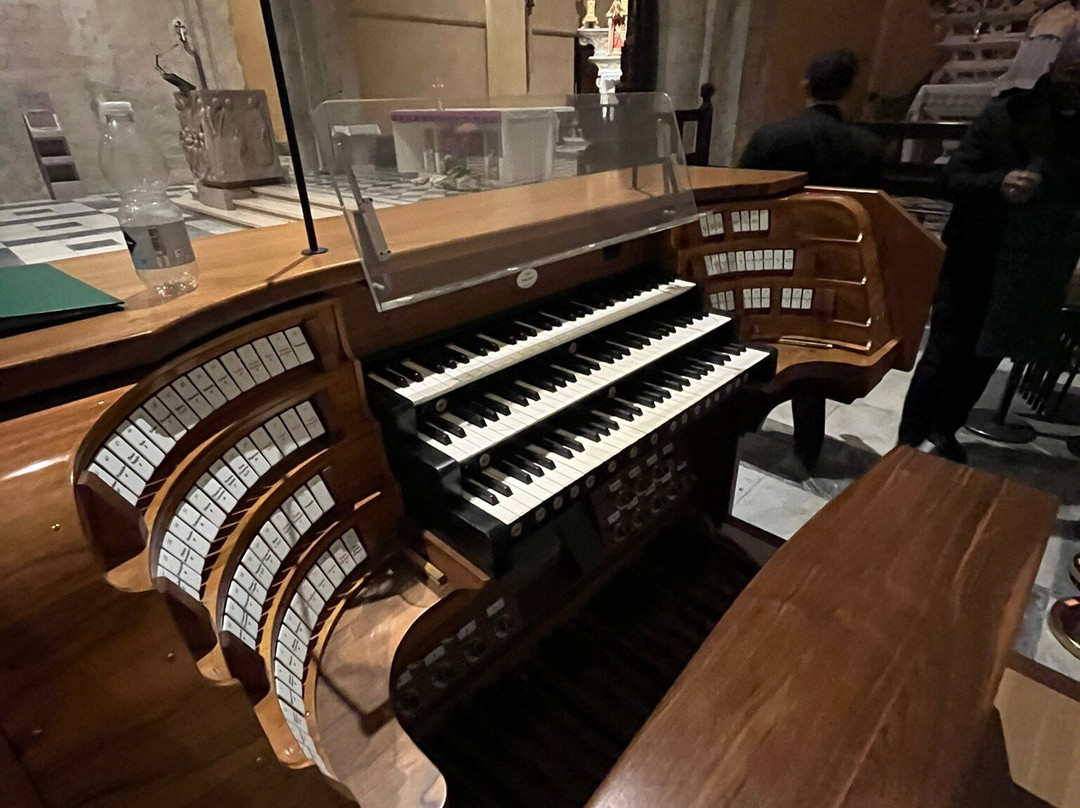 Basilica Concattedrale di San Siro-圣雷莫必去景点