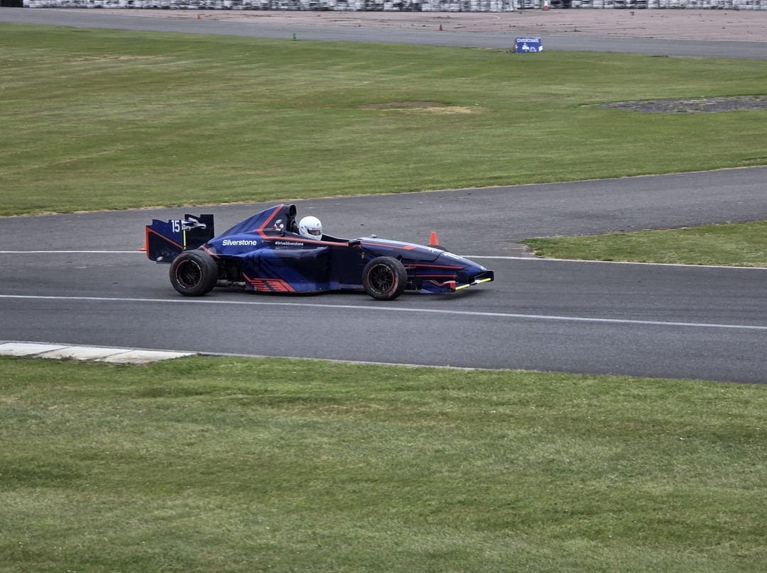 Drive Silverstone-Towcester必去景点