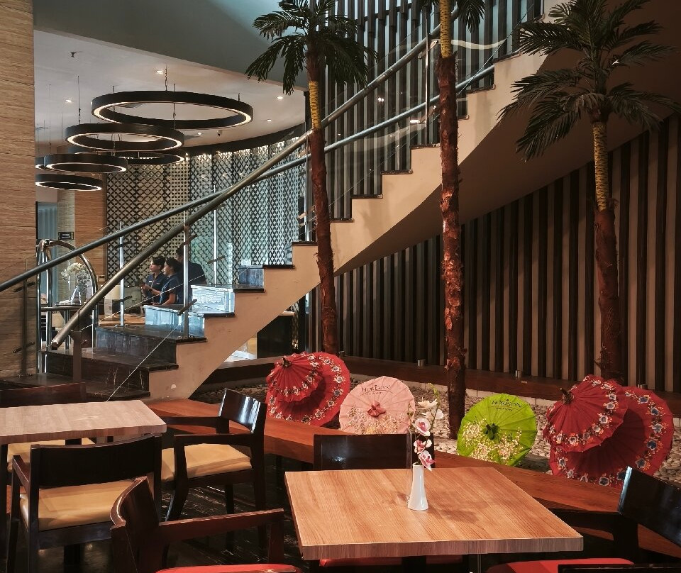 打横市地平线酒店主图