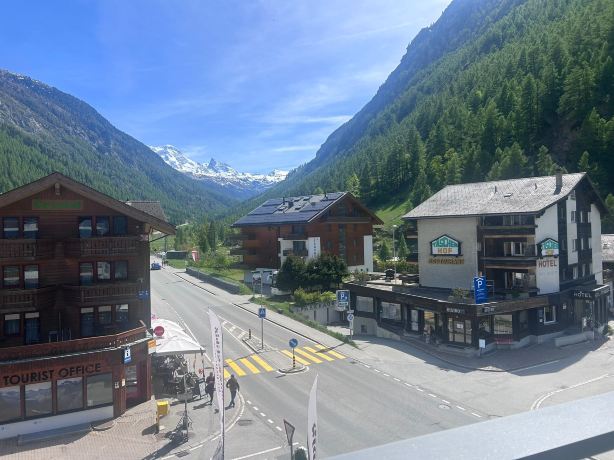 马特霍恩酒店-旅行者