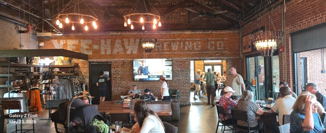 Yee Haw Brewing Co.-约翰逊城必去景点