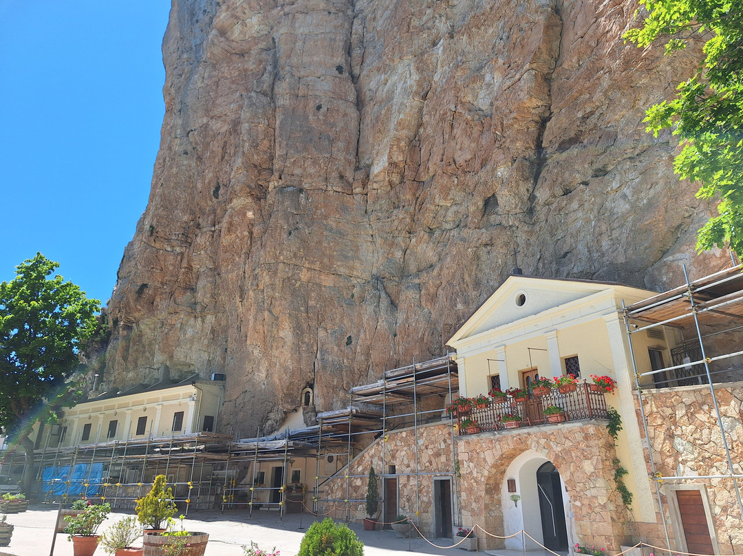 Santuario Della Santissima Trinita Vallepietra-Vallepietra必去景点
