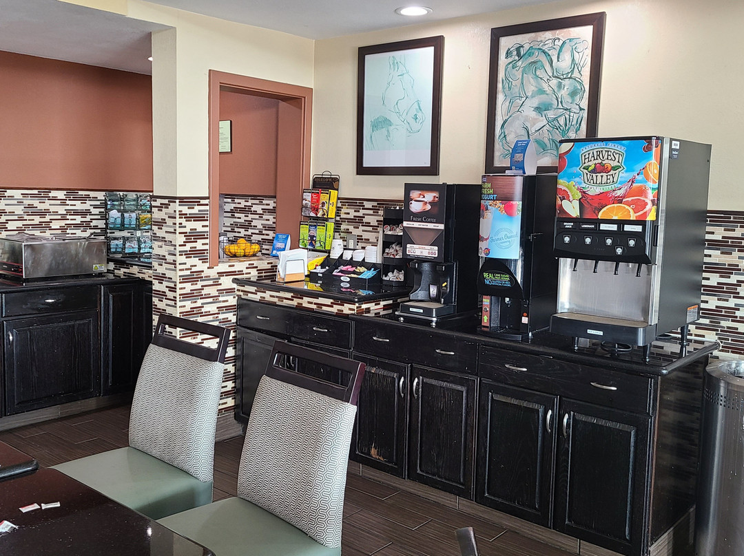 绿树贝斯特韦斯特酒店主图