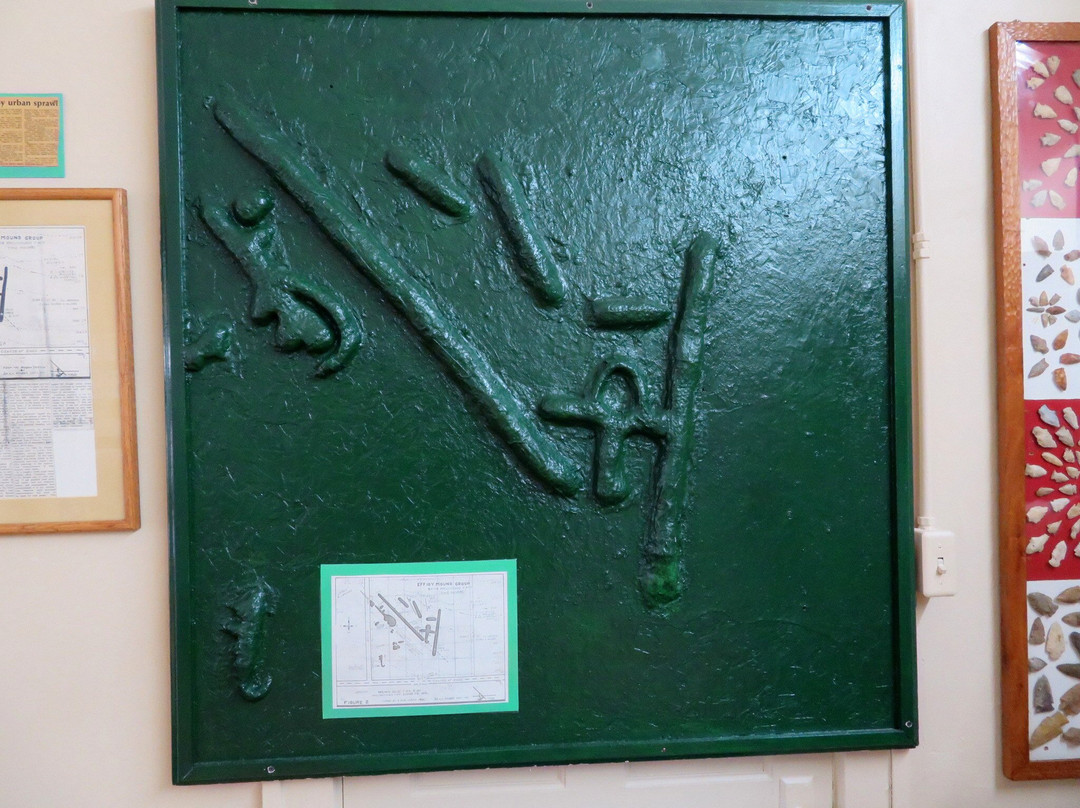 Mayville White Limestone School Museum-Mayville必去景点