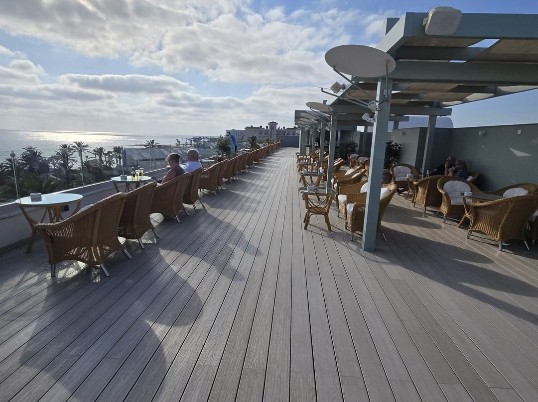 Constantinou Bros Pioneer Beach Hotel主图
