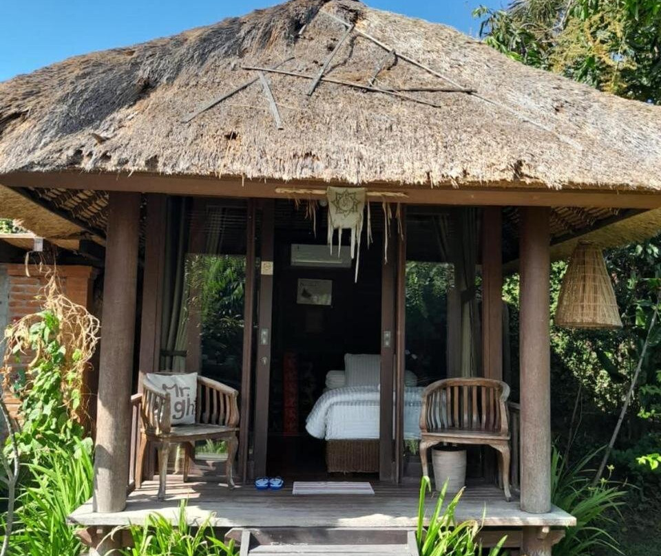 Ketewel Bed & Breakfast Yoga Room