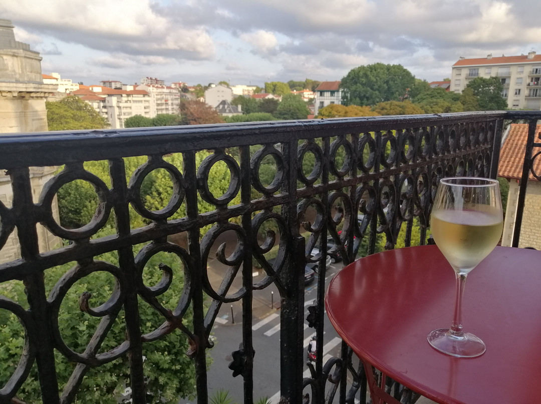 杜里尔酒店主图