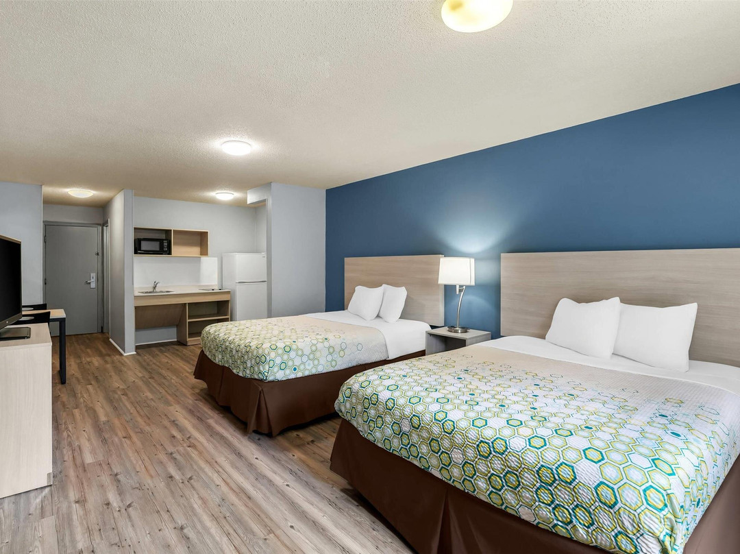 Suburban Studios Cary - RDU Airport