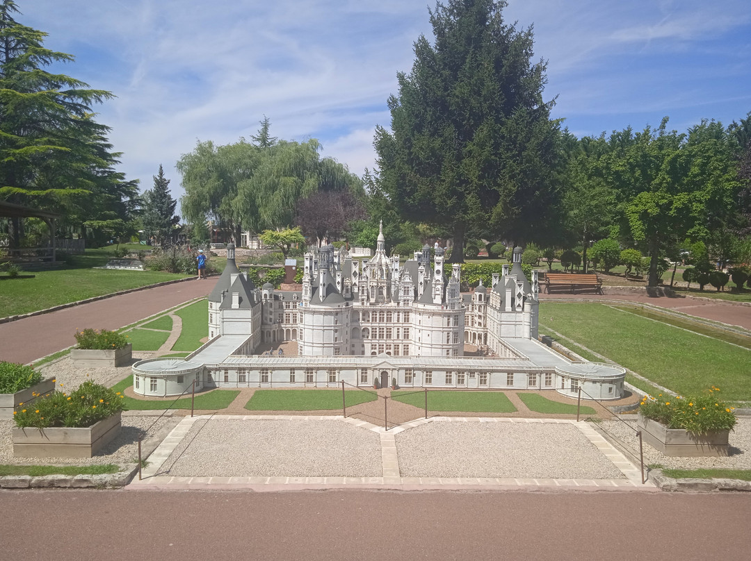 Parc Mini-Châteaux-昂布瓦斯必去景点