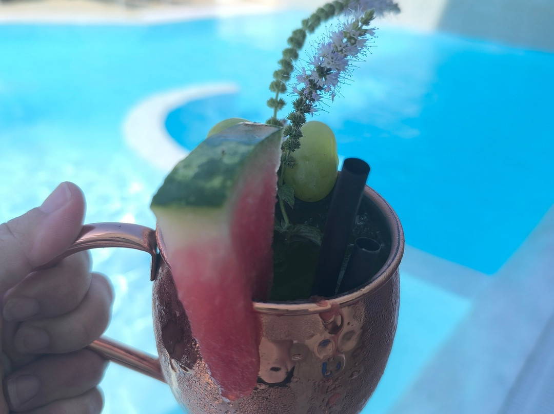 包拉凯酒店主图