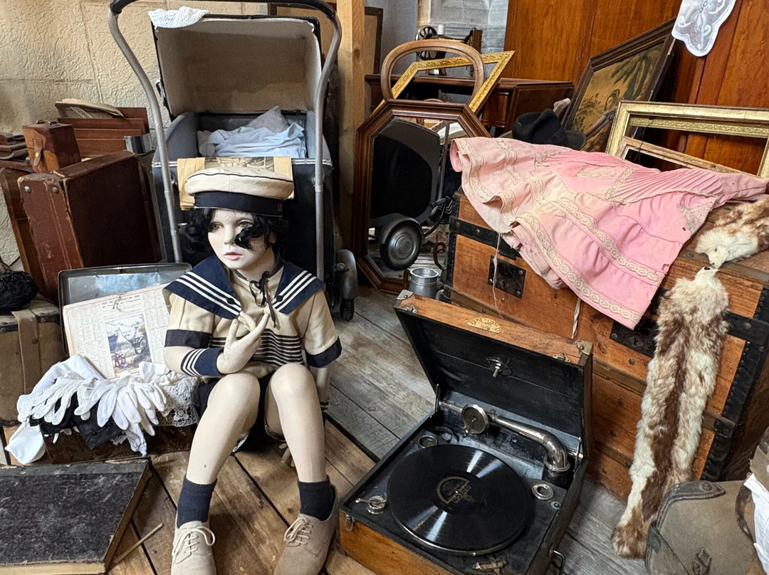 Musée du Costume et  des traditions comtoises-Ornans必去景点