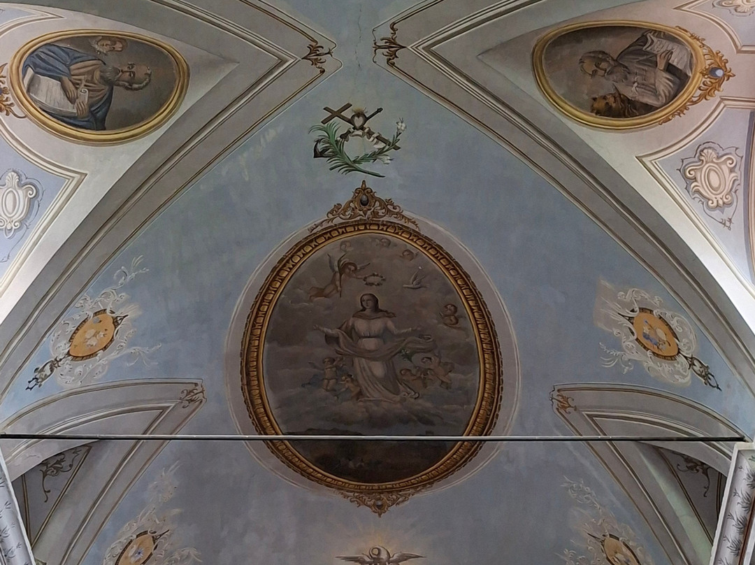 Eglise Sainte Julie-Nonza必去景点