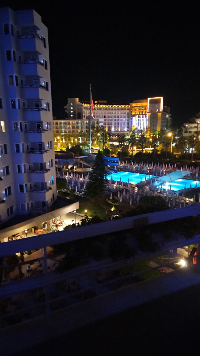 格兰德公园拉拉酒店-旅行者