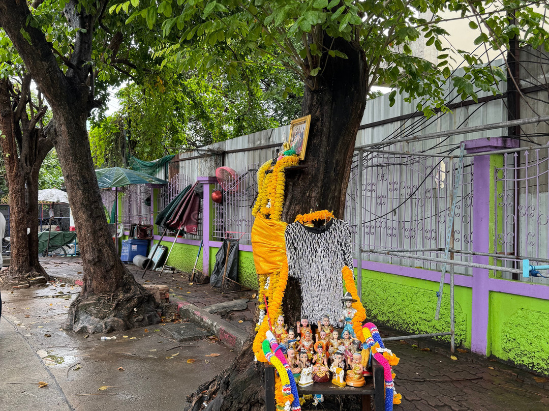 Wat Paknam Phasi Charoen-曼谷必去景点