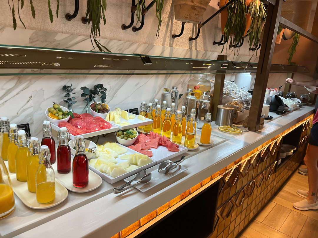 H10马拉加克罗玛酒店主图