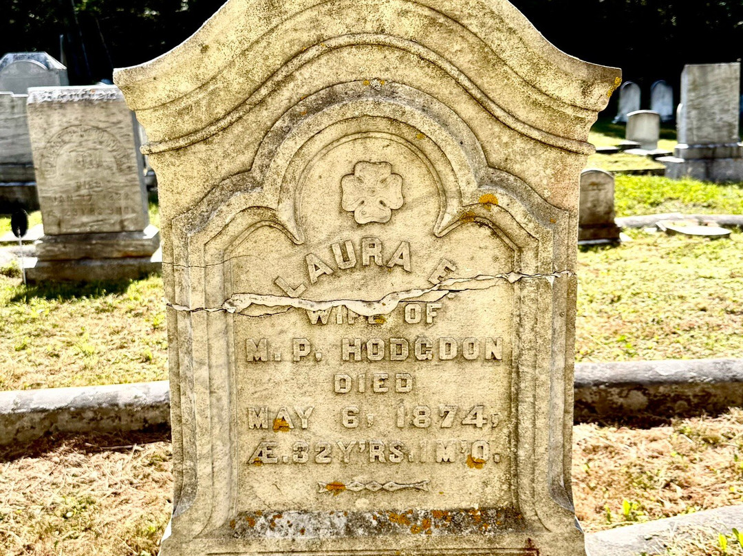 Wylie Cemetery-Boothbay必去景点