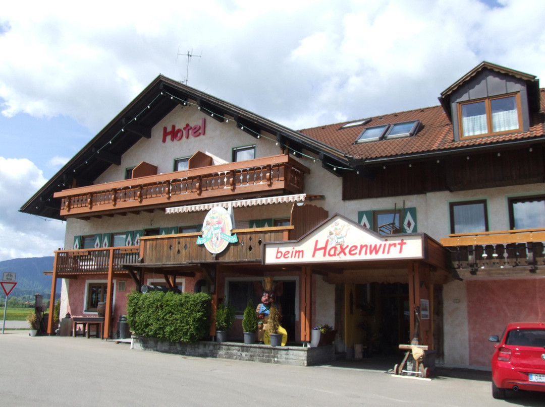 Martinszell酒店住宿-Beim Haxenwirt