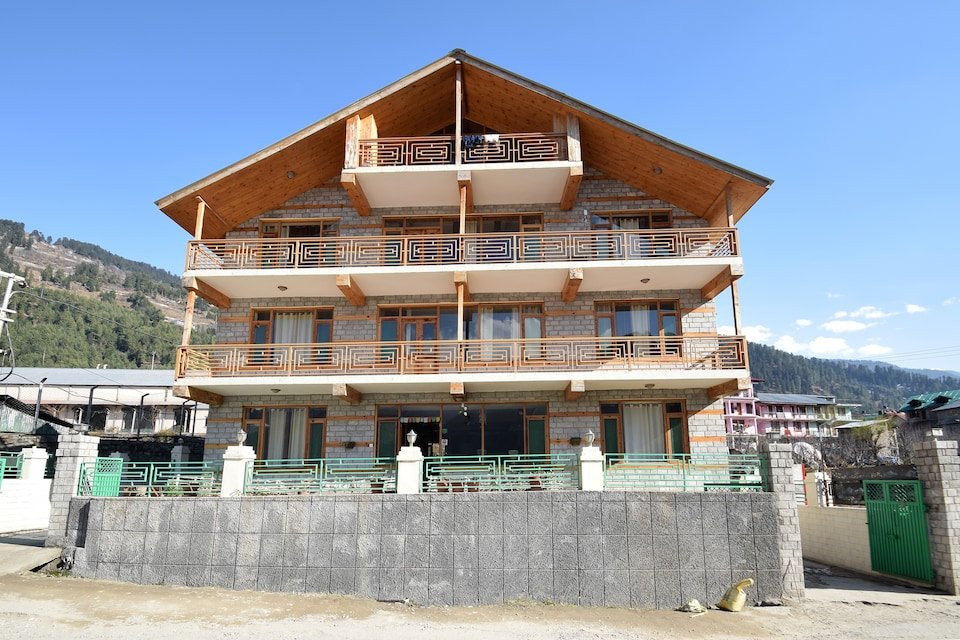 OYO 1837 Hotel Golden Meadows