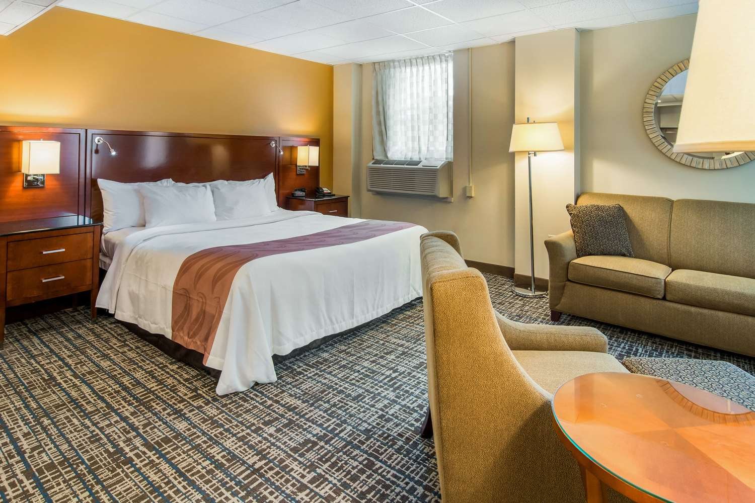 Quality Inn & Suites-官方