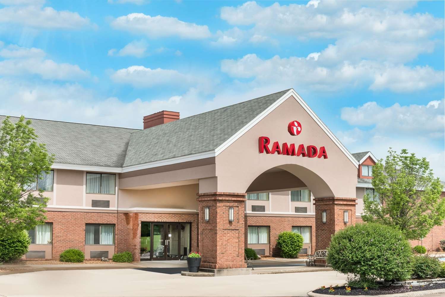 Ramada by Wyndham Vandalia-官方