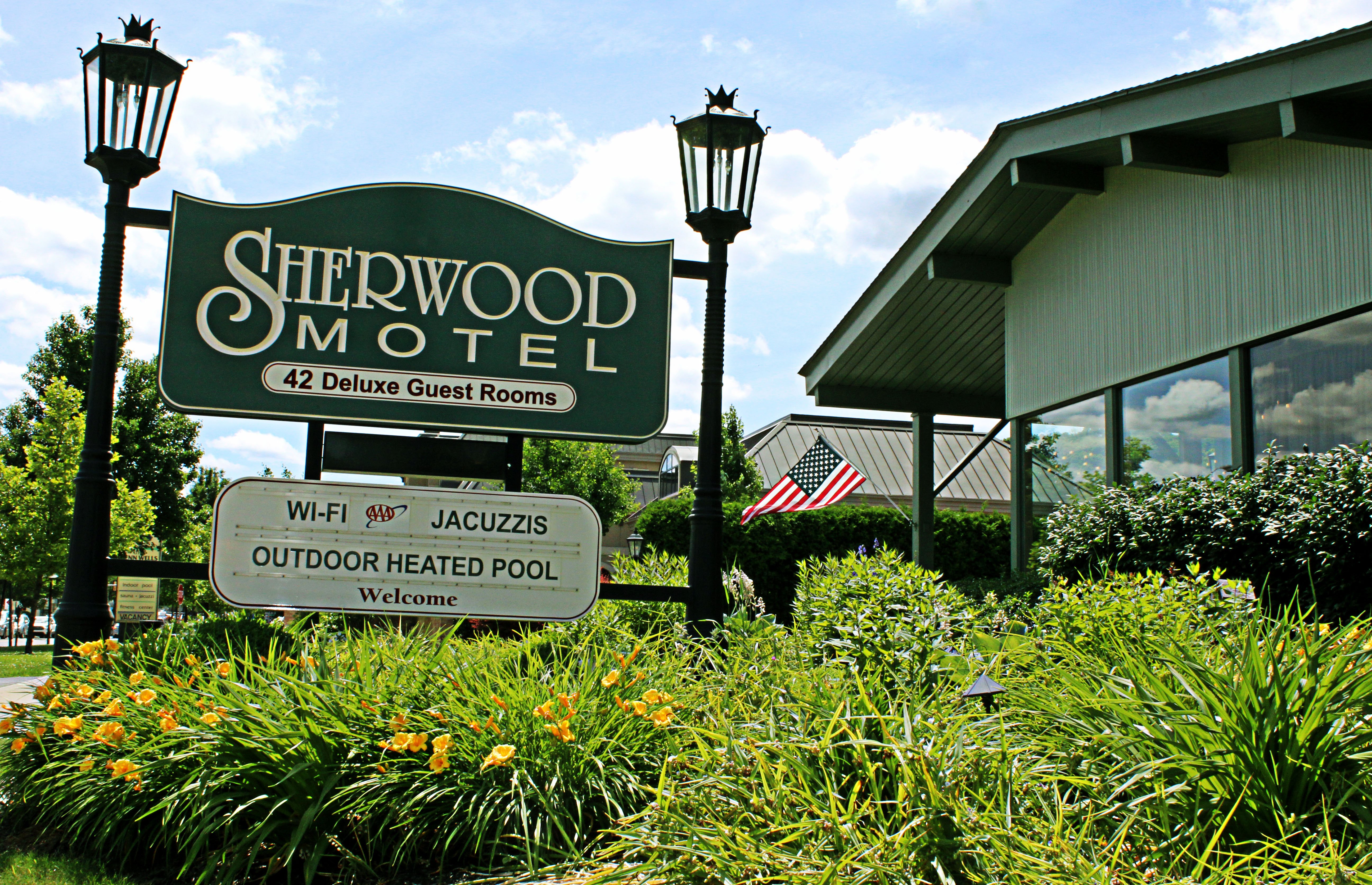 Sherwood Motel-官方