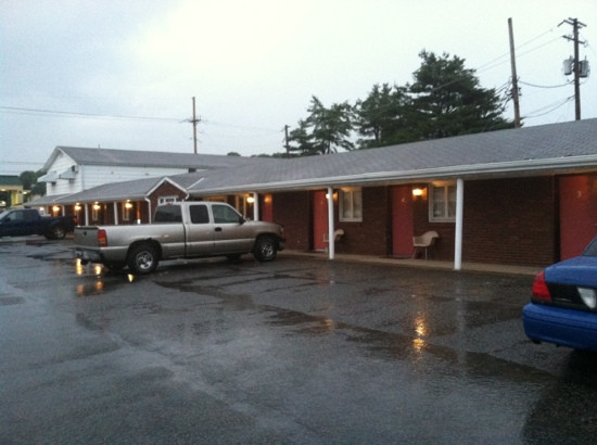 Four Flags Inn - Indiana PA