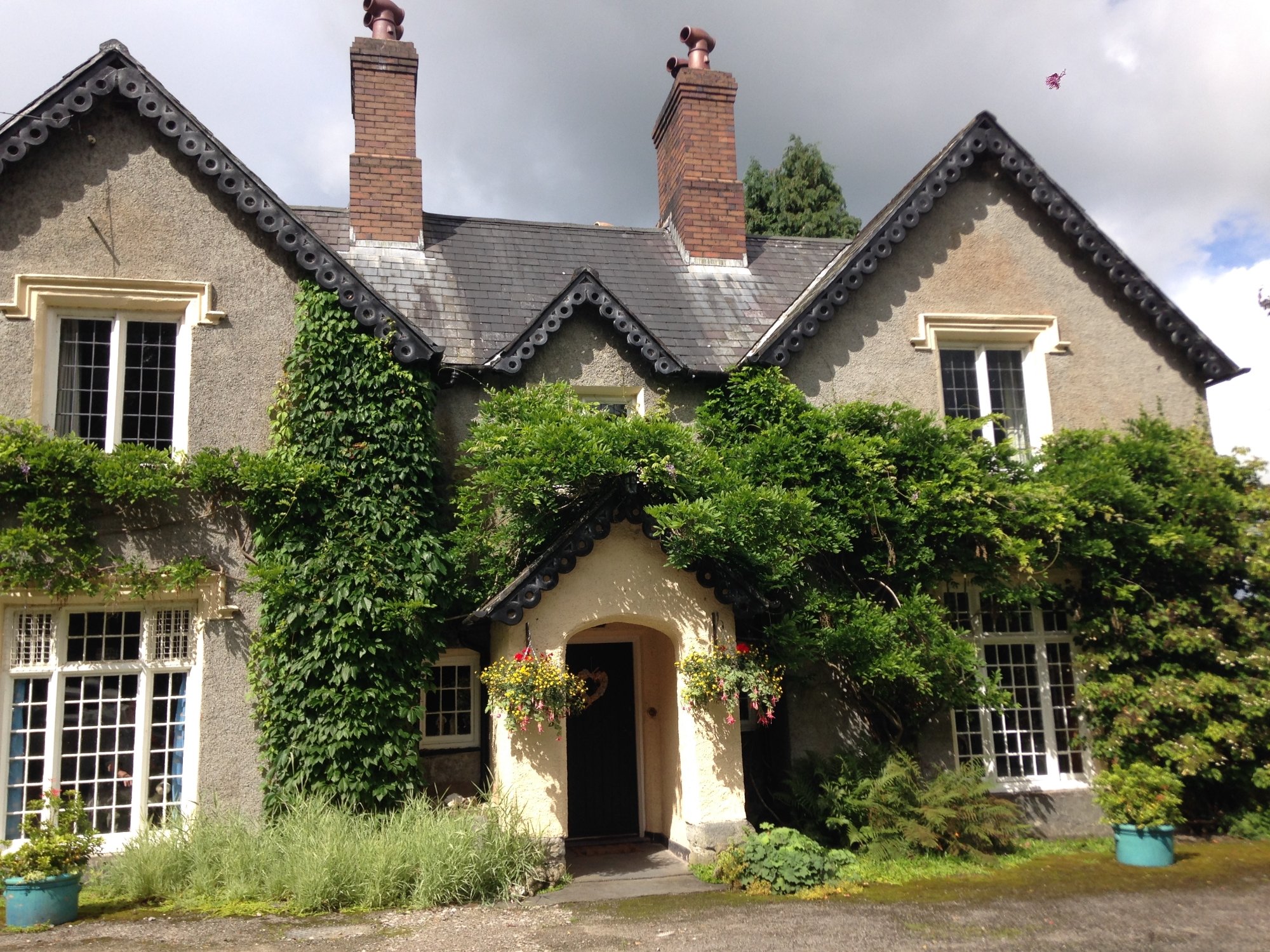 Plas Derwen Country House-浴室