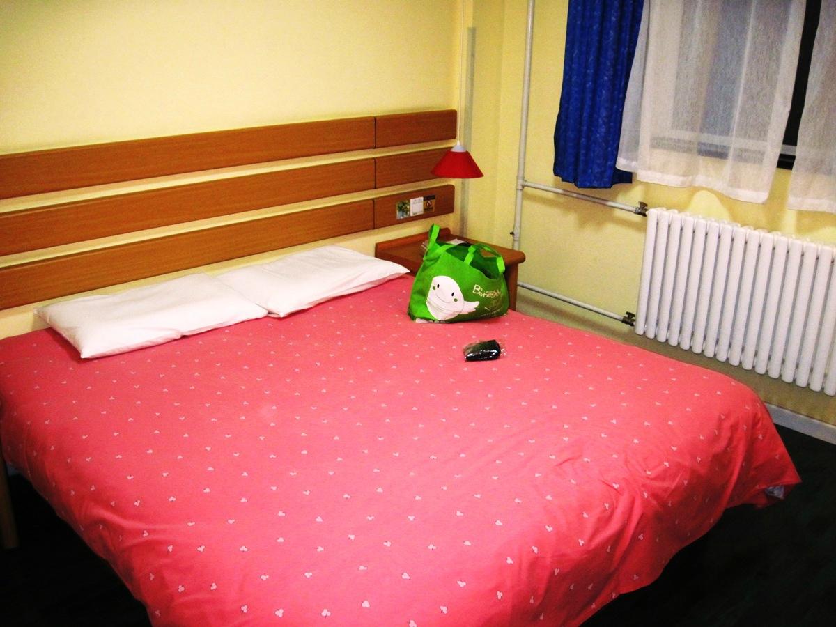 阳谷如家谷山路店-客卧