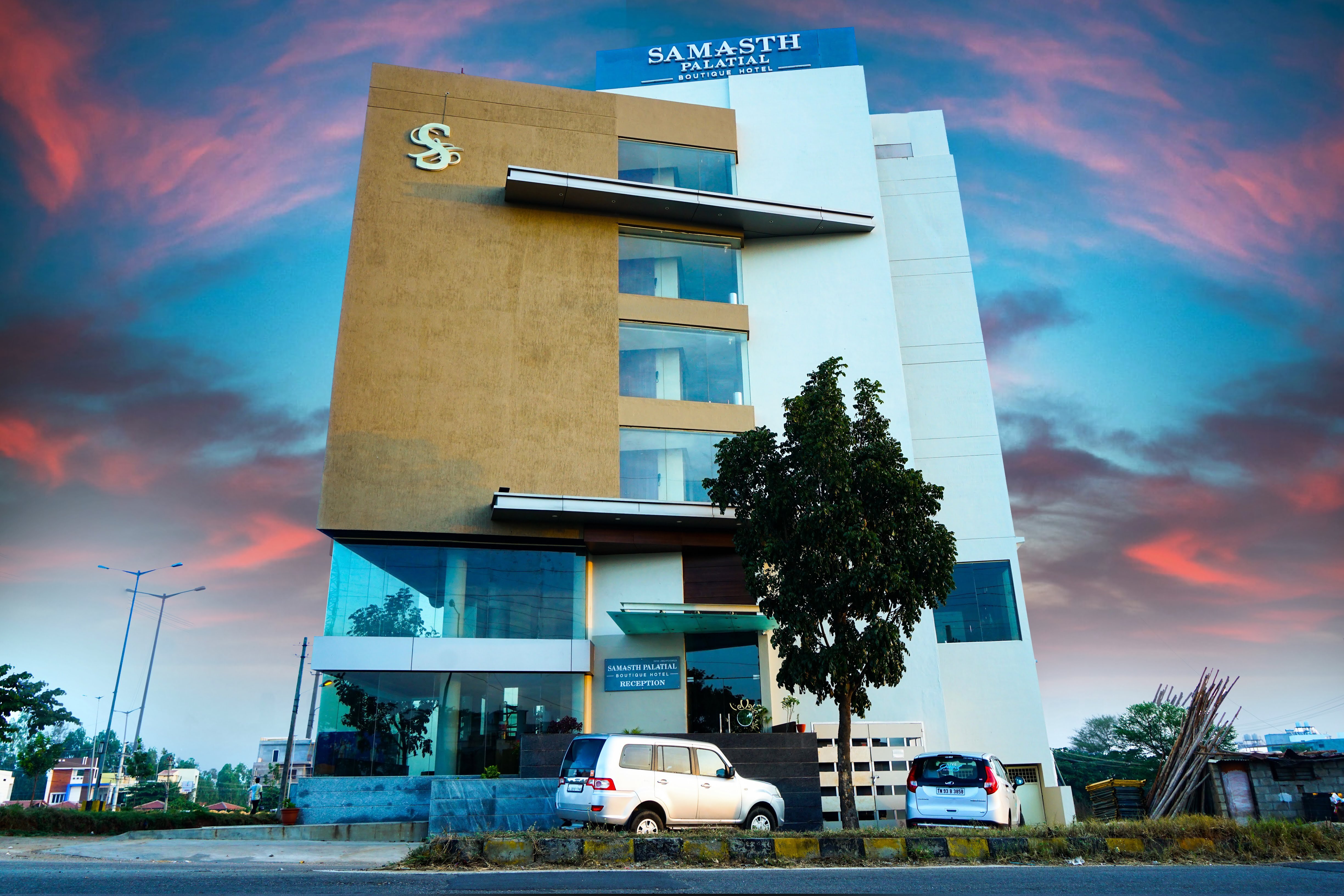 Hotel Samasth Palatial-官方