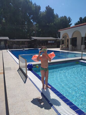 阿玛瑞酒店主图