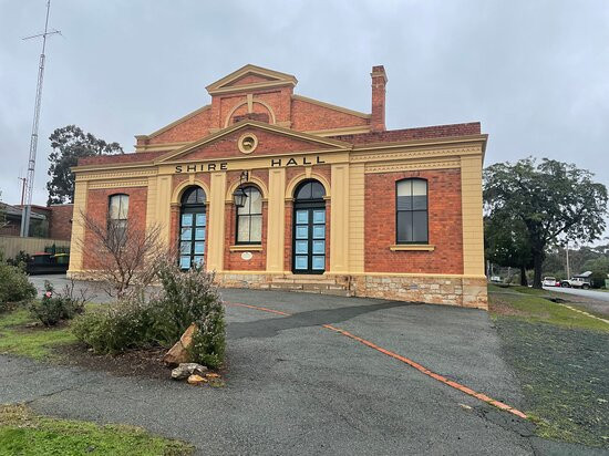 Shire Hall-拉什沃思必去景点