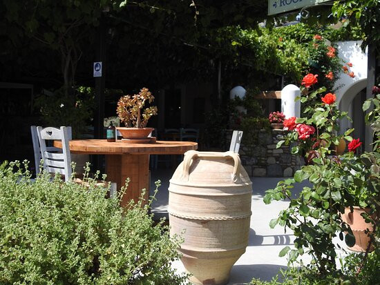 Tourist Shop Haroula-Zia必去景点