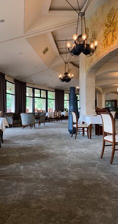 城堡度假酒店-官方