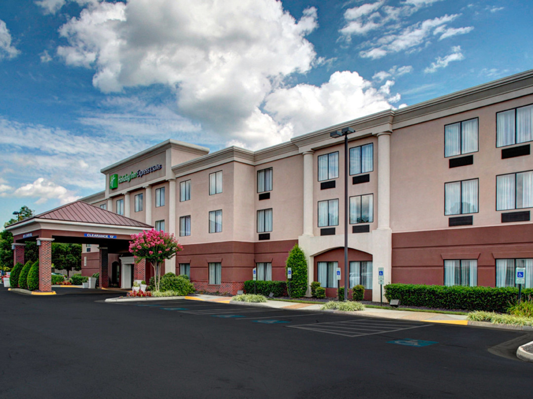 Holiday Inn Express & Suites Richmond North Ashland By IHG主图