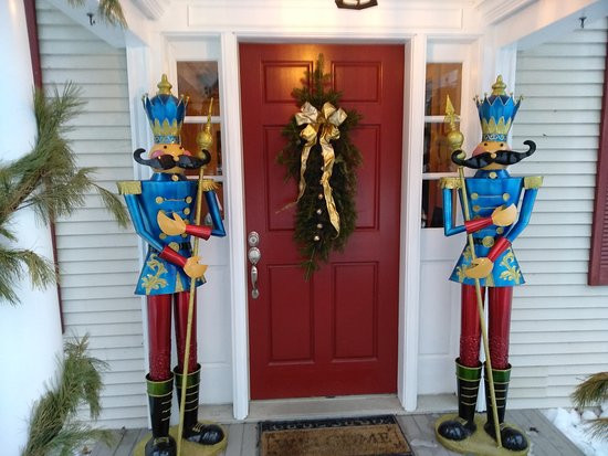 Covered Bridge House主图