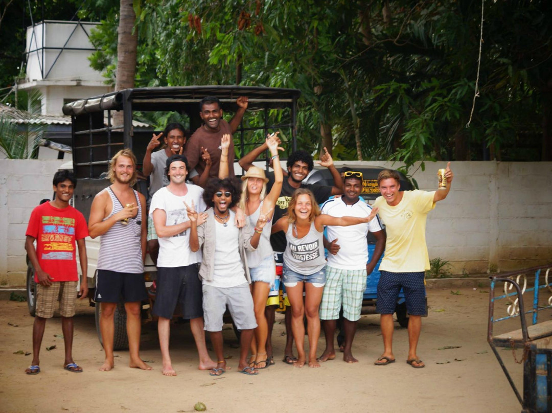 Excellent Surf School-阿鲁甘湾必去景点