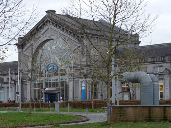 Gare de Charleroi-Sud s'appelle désormais Charleroi-Central景点图片