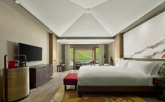 九寨康莱德酒店主图