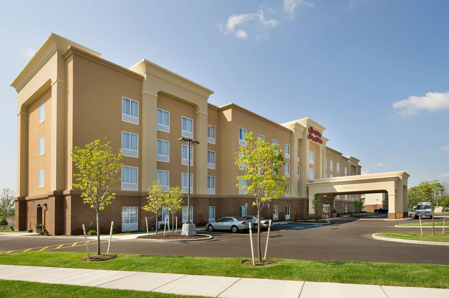 Hampton Inn & Suites Buffalo/airport-官方