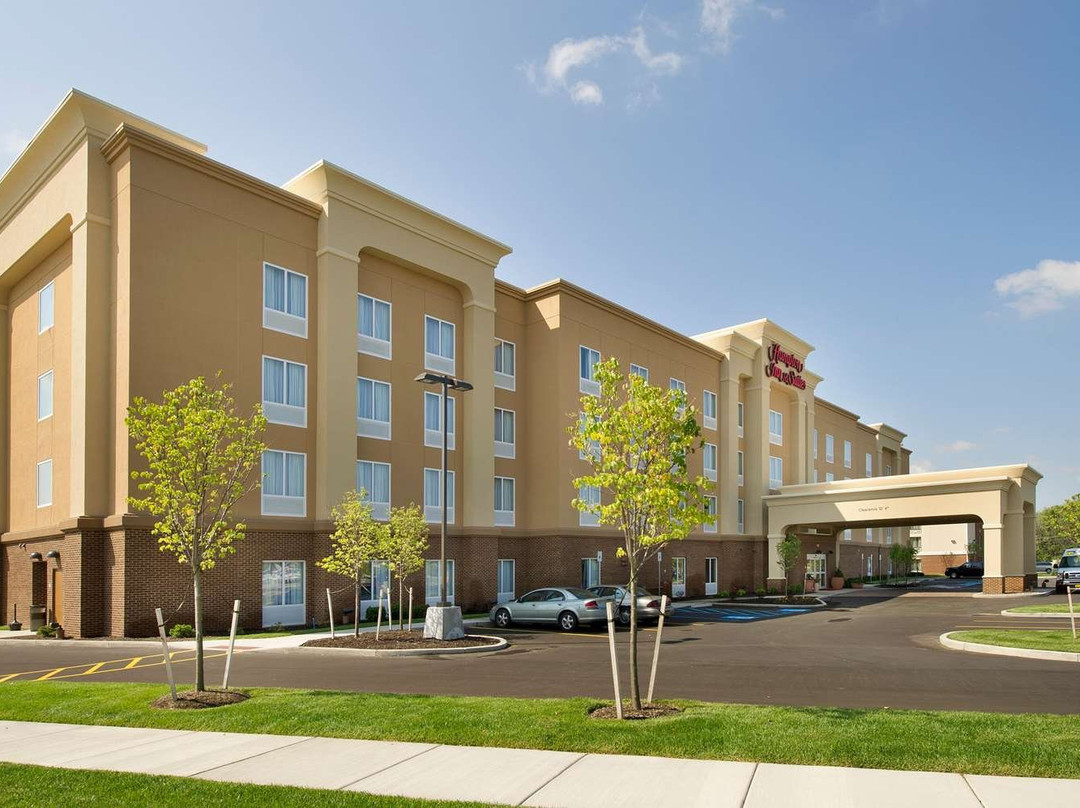 Hampton Inn & Suites Buffalo/airport主图