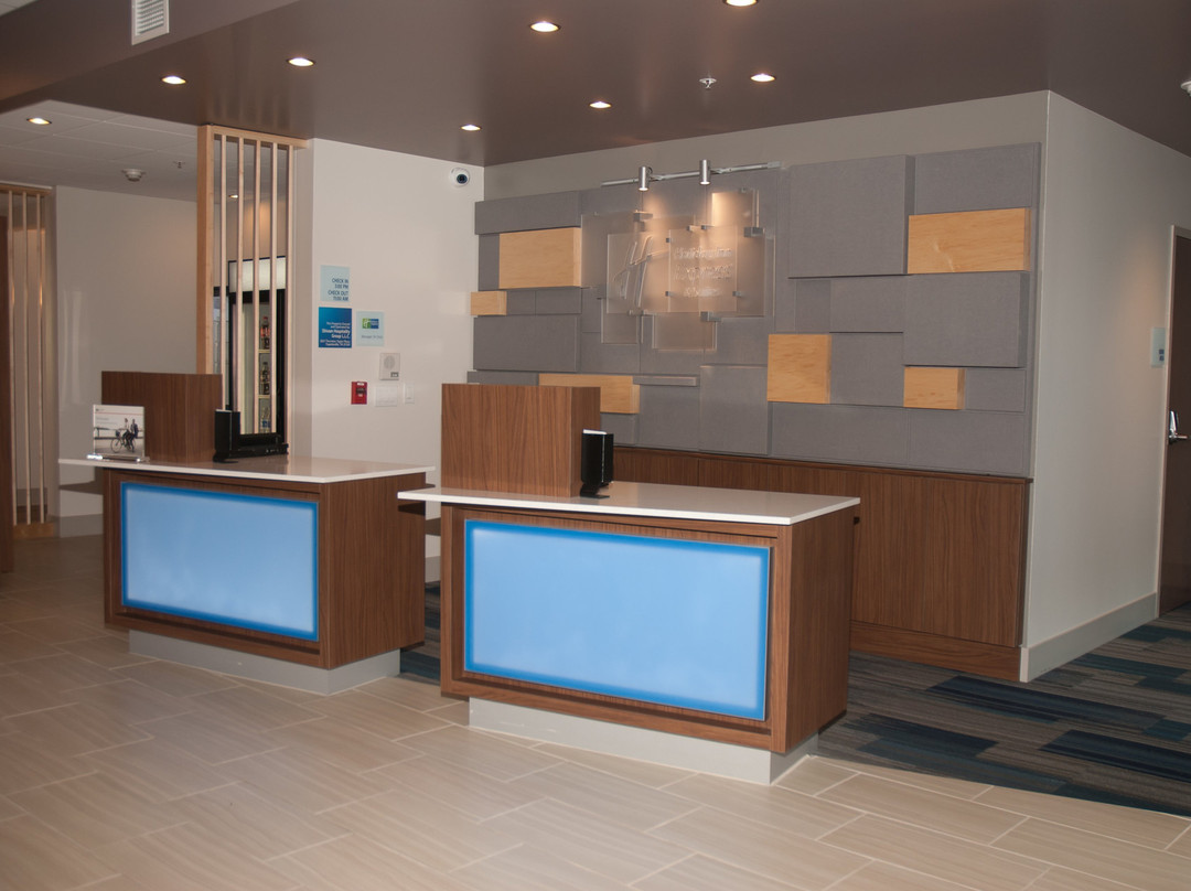 Holiday Inn Express & Suites Decatur By IHG主图